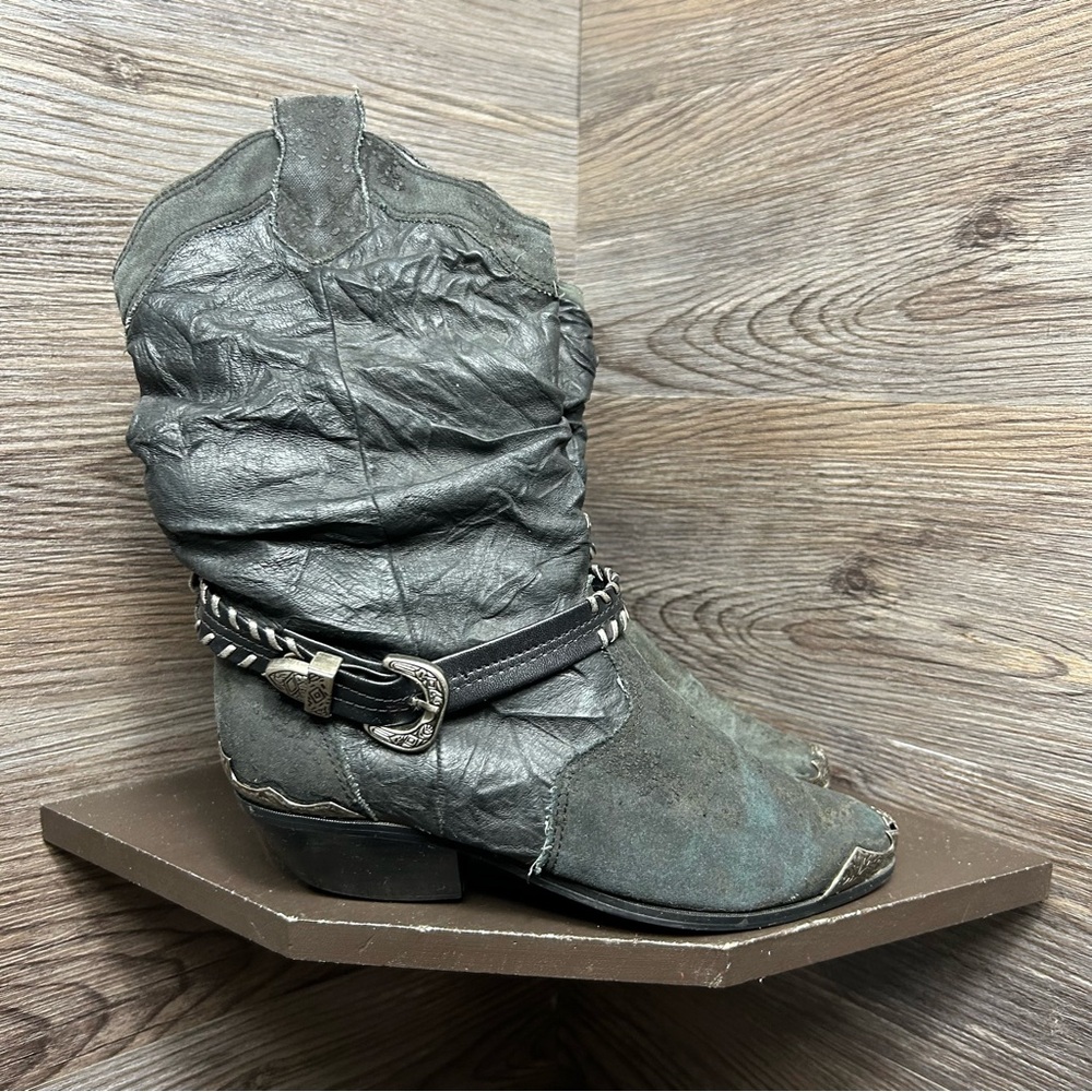Woodbridge Distressed black Western Boots